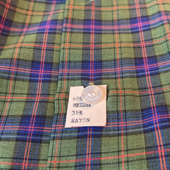 NWT Arrow Kent button down mens green/red shirt size 16 1/2” -34. - Picture 8 of 8